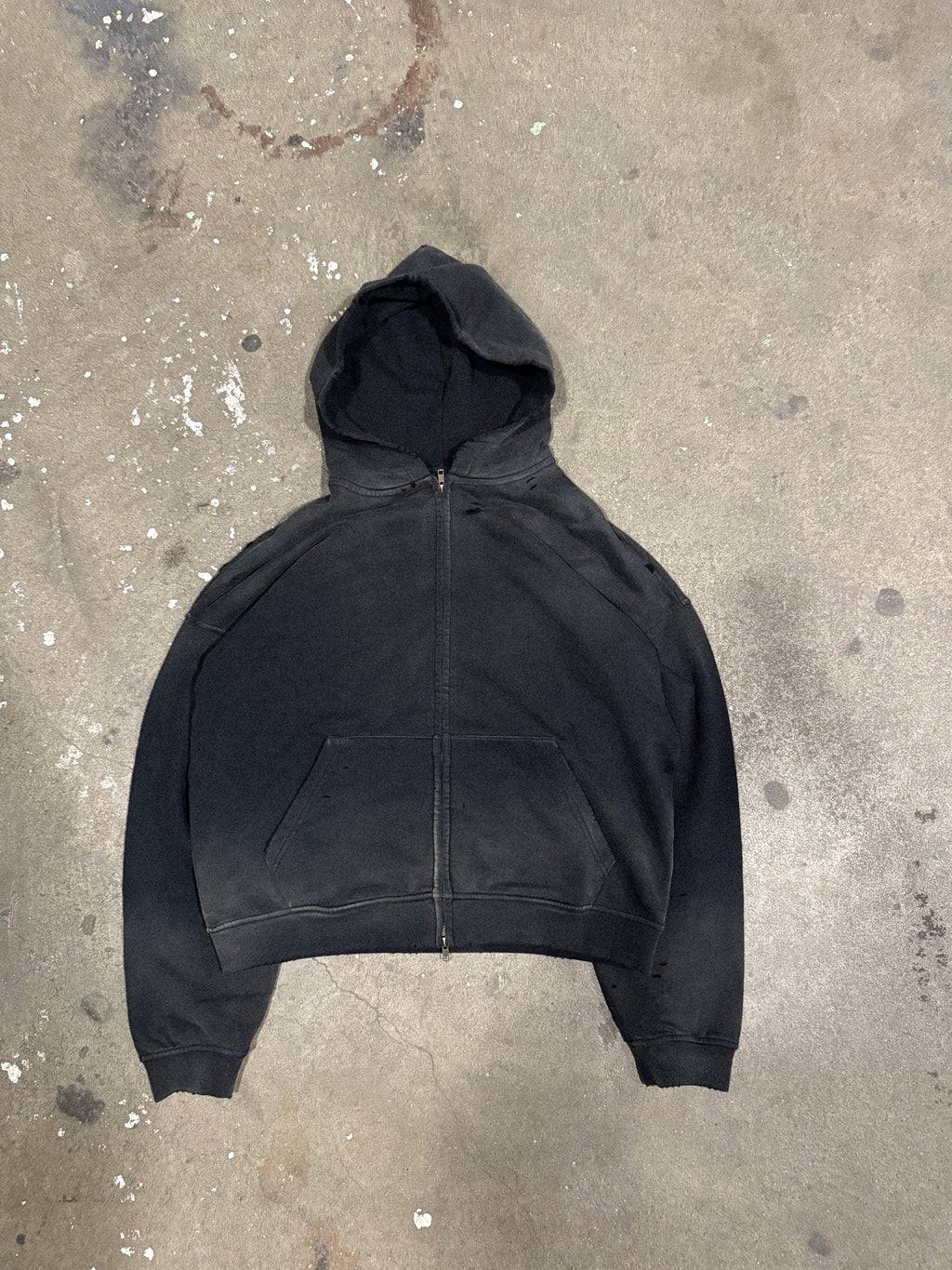 WASHED&DISTRESSED ZIP HOODIE BLACK