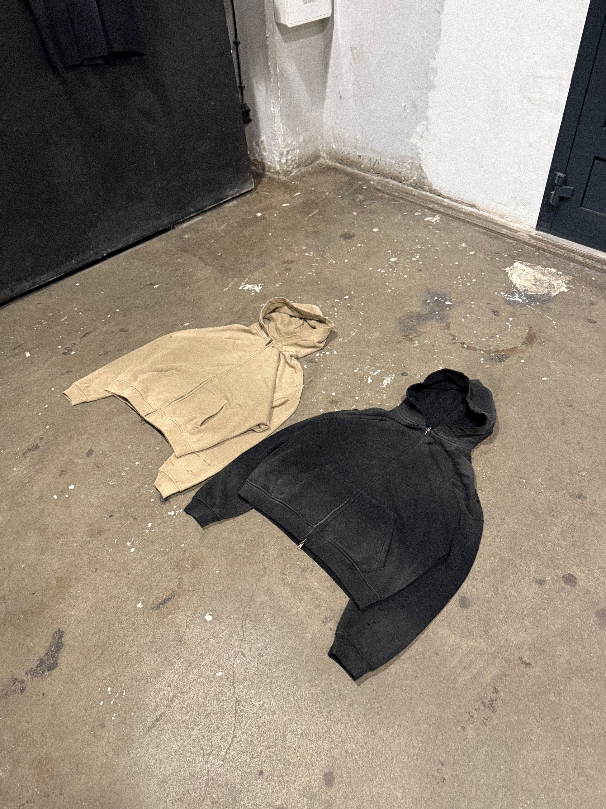 WASHED&DISTRESSED ZIP HOODIE APRICOT